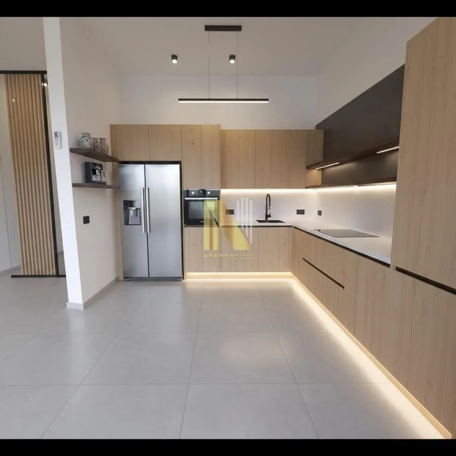 Prodaja, trosoban stan, 78m², Petrovaradin, Novi Sad