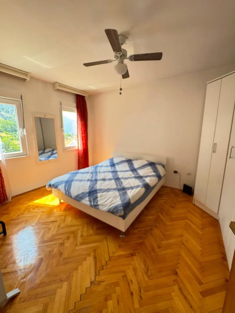 Rent, two bedroom apartment, 79m², Sveta Vrača, Kotor