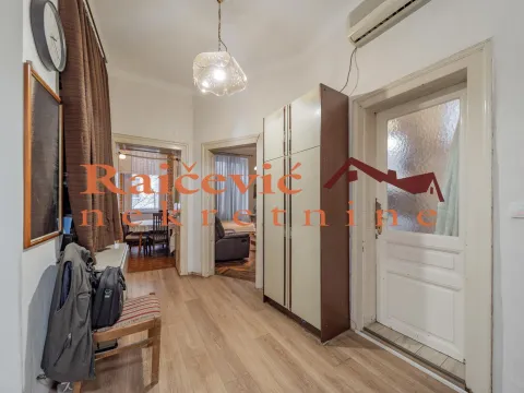 Prodaja, trosoban stan, 83m², Centar, Stara Pazova - image 5