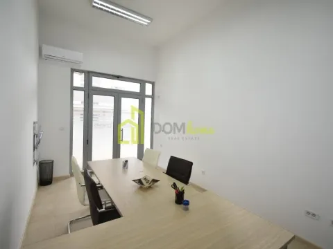 Izdavanje, poslovni prostor, 20m², Tološka šuma, Podgorica - image 2