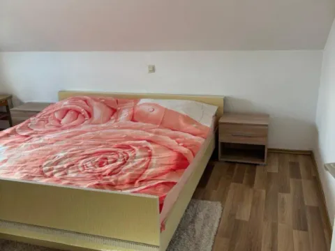 Izdavanje, jednosoban stan, 40m², Kalimanj, Tivat - image 4