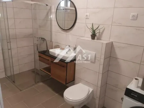 Rent, four bedroom apartment, 131m², Podbara, Novi Sad Sve Podlokacije - image 8