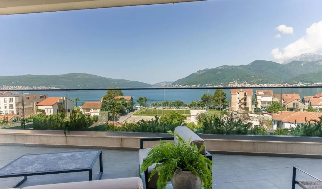 Sale, two bedroom apartment, 160m², Donja Lastva, Tivat