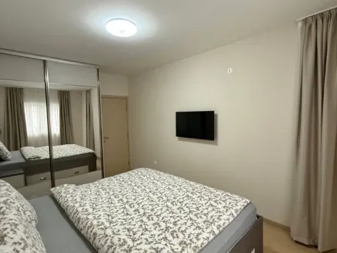 Izdavanje, dvosoban stan, 77m², City Kvart, Podgorica - image 3