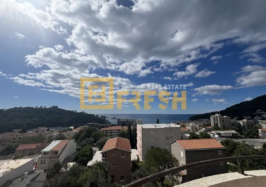 Sale, four bedroom apartment, 173m², Petrovac, Budva