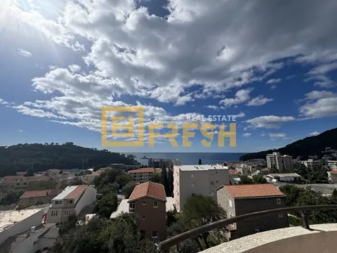 Prodaja, četvorosoban stan, 173m², Petrovac, Budva - image 1