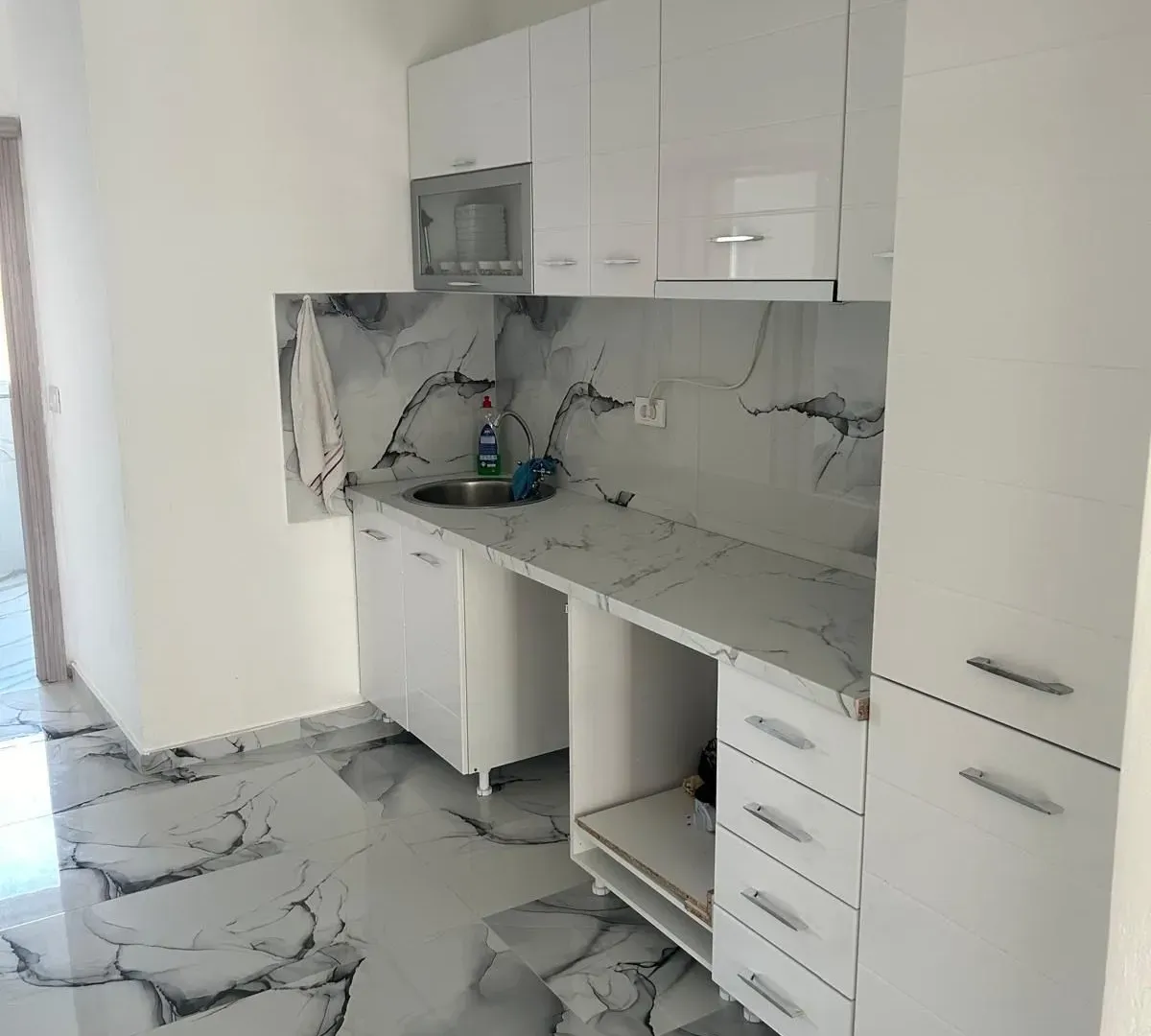 Rent, three bedroom apartment, 80m², Radanovići, Kotor