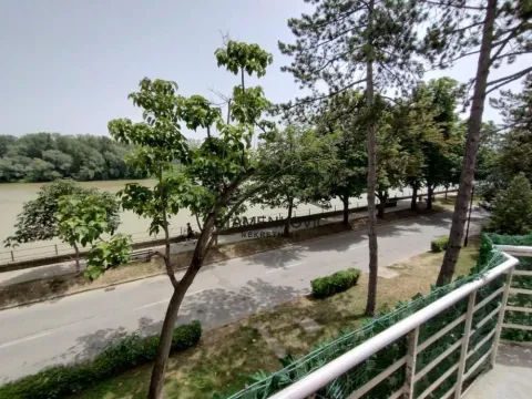 Sale, house, 111m², Senta, Srbija