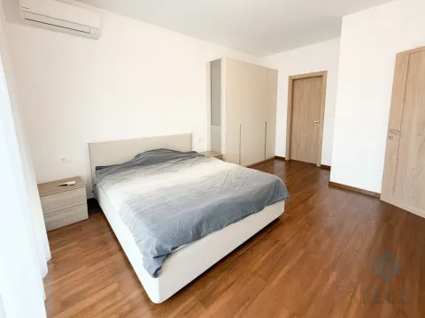 Izdavanje, četvorosoban stan, 125m², Master Kvart, Podgorica - image 8
