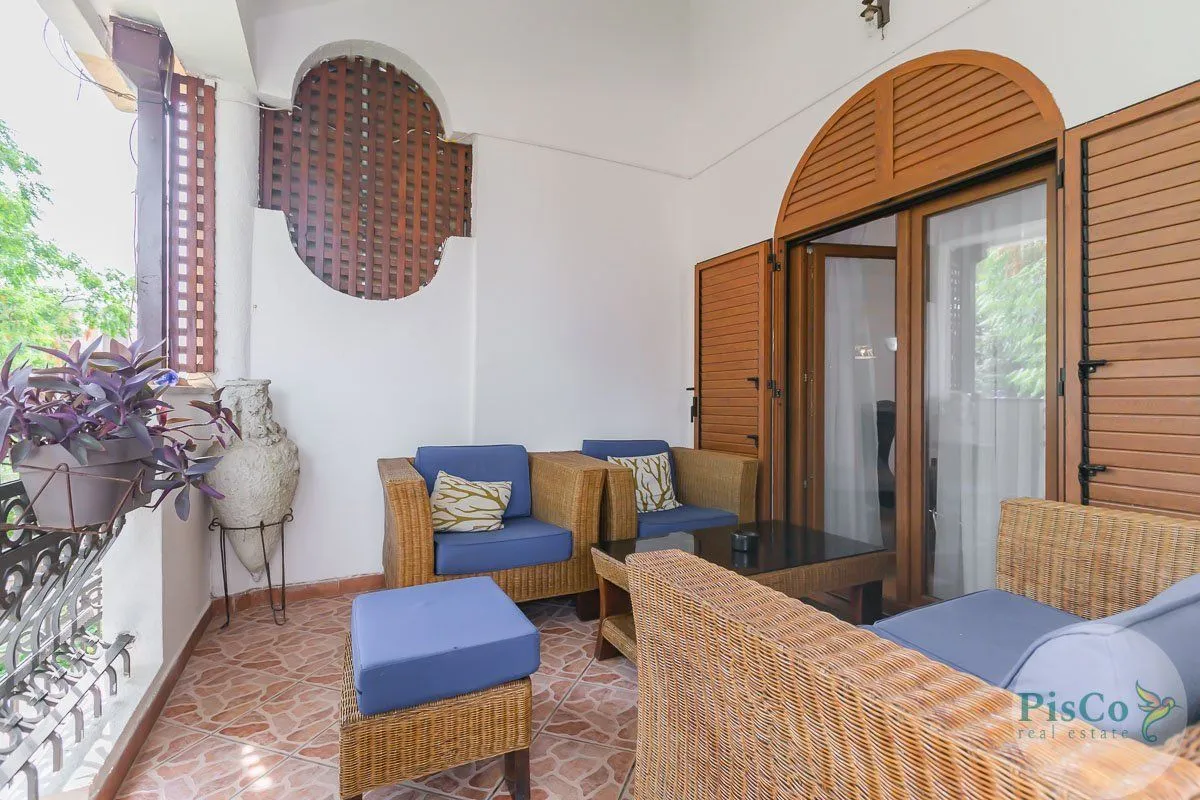 Izdavanje, četvorosoban stan, 300m², Gorica C, Podgorica