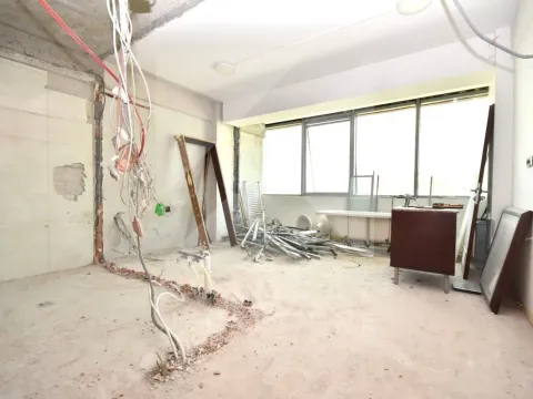 Izdavanje, poslovni prostor, 358m², Preko Morače, Podgorica - image 9