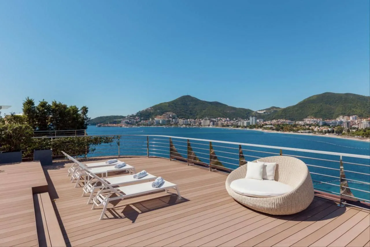 Sale, three bedroom apartment, 282m², Dukley Gardens, Budva