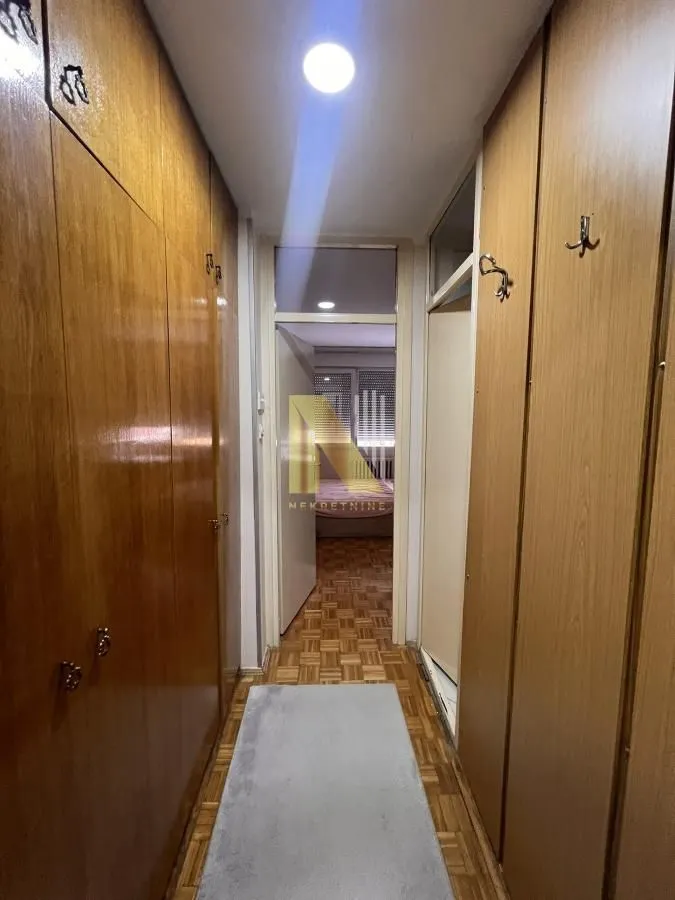 Izdavanje, četvorosoban stan, 59m², Novo naselje, Novi Sad
