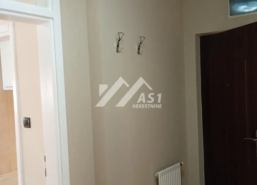 Izdavanje, trosoban stan, 56m², Betanija, Novi Sad Sve Podlokacije