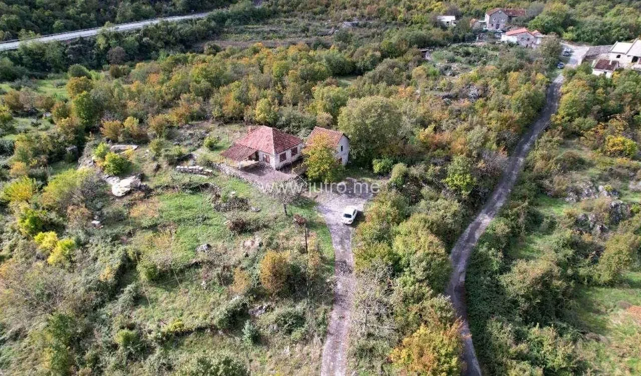 Sale, house, 22500m², Cetinje, Crna Gora