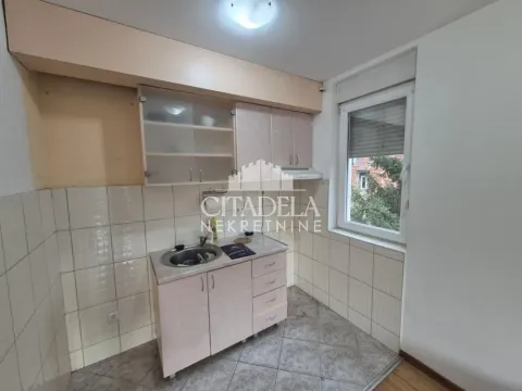 Izdavanje, jednosoban stan, 39m², Miljakovac, Rakovica - image 7