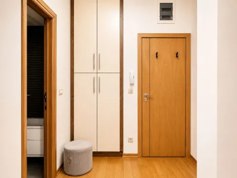 Rent, two bedroom apartment, 140m², City Kvart, Podgorica - image 12