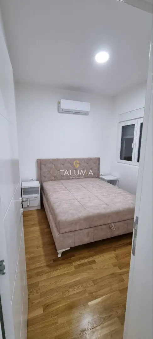 Izdavanje, jednosoban stan, 40m², Centar, Podgorica