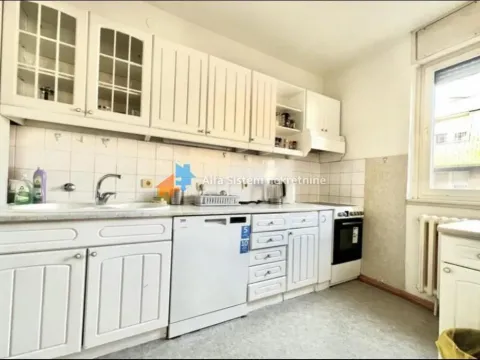 Rent, four bedroom apartment, 118m², Kalenić Pijaca, Vračar Sve Podlokacije - image 7