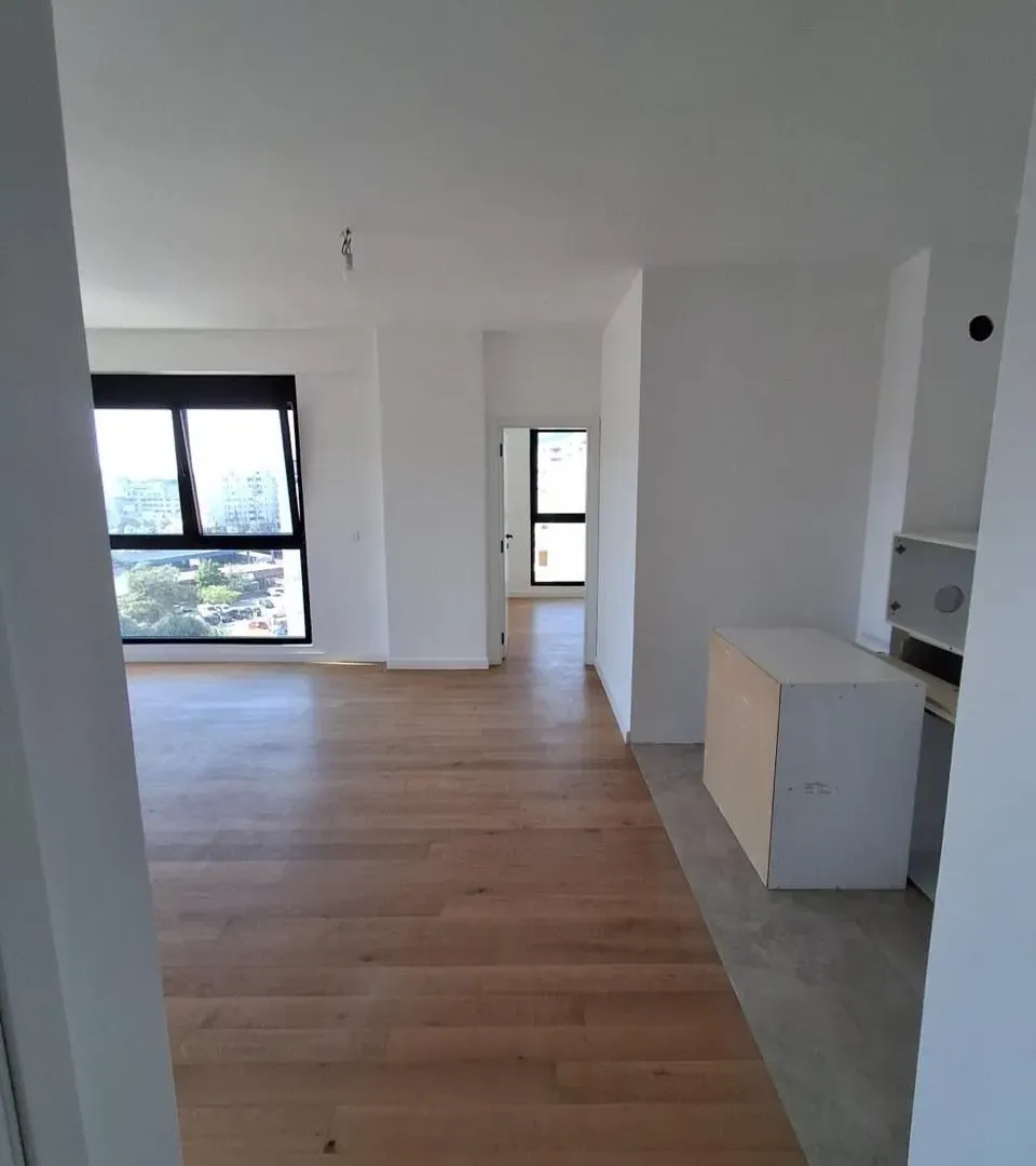 Prodaja, dvosoban stan, 82m², Centar, Bar