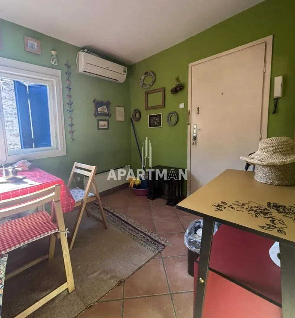Sale, one bedroom apartment, 32m², Stari Grad, Beograd