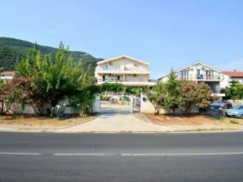 Prodaja, dvosoban stan, 72m², Đenovići, Herceg Novi - image 9