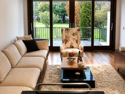 Rent, two bedroom apartment, 130m², Rozino, Budva - image 2