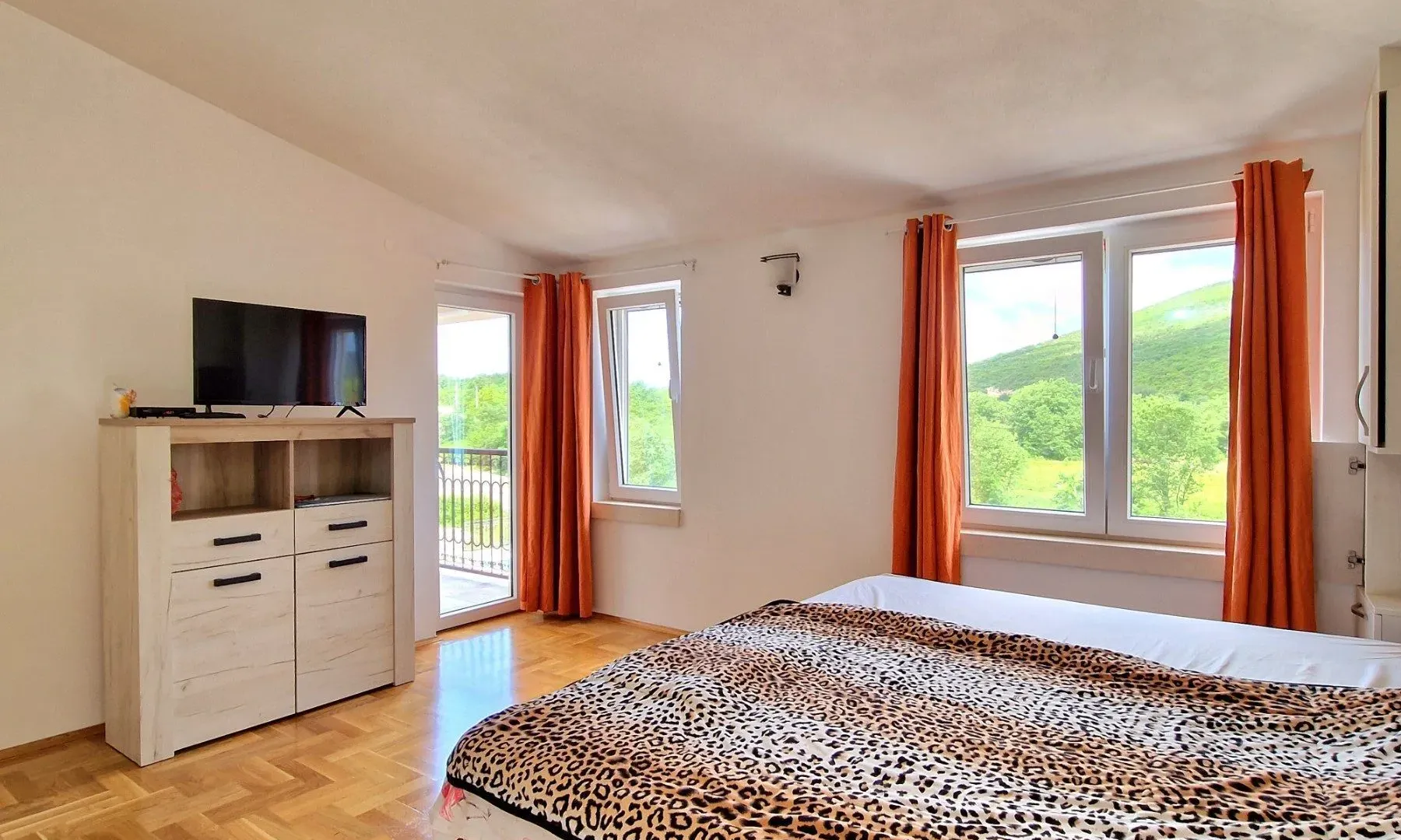 Prodaja, kuća, 185m², Zagora, Kotor