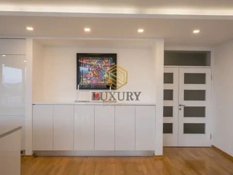 Rent, three bedroom apartment, 123m², Momišići, Podgorica - image 5