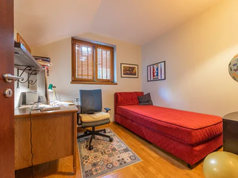 Sale, house, 305m², Orahovac, Kotor - image 21