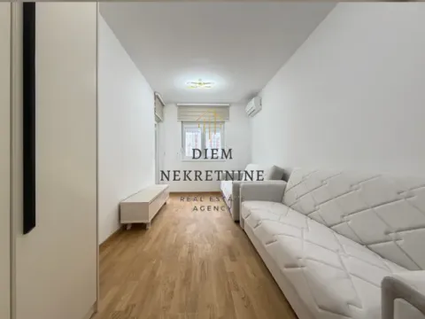 Rent, two bedroom apartment, 85m², Stari Aerodrom, Podgorica - image 14