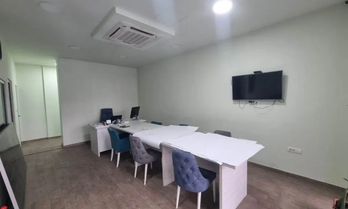 Sale, office space, 56m², City Kvart, Podgorica