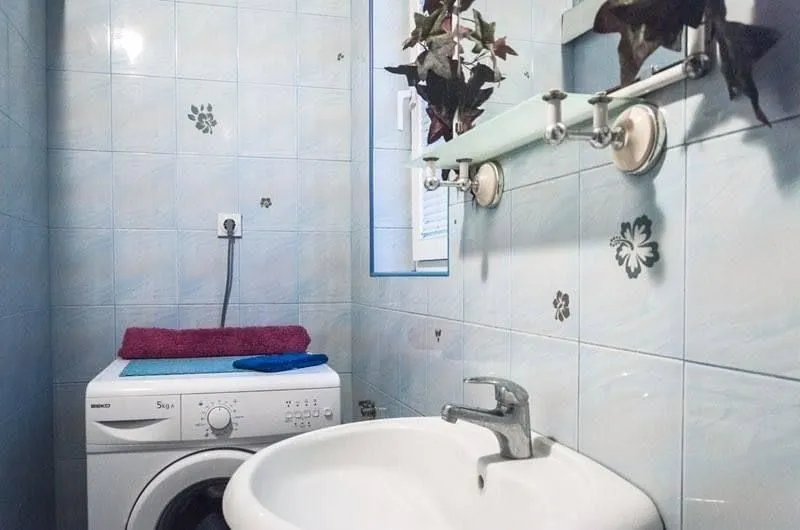 Rent, three bedroom apartment, 76m², Južni Bulevar, Vračar Sve Podlokacije