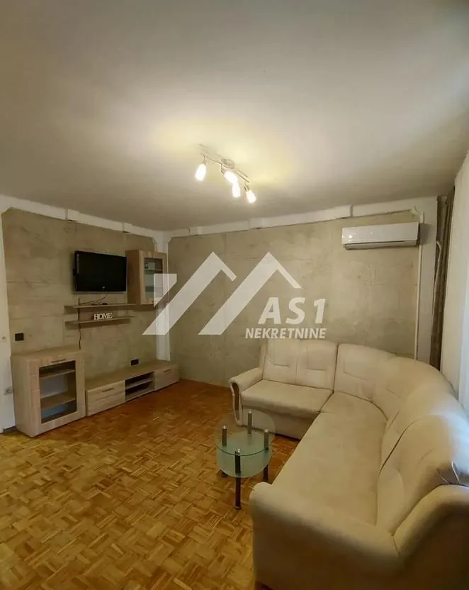 Izdavanje, jednosoban stan, 37m², Novo naselje, Novi Sad