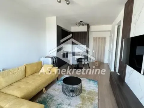 Izdavanje, trosoban stan, 75m², Savski Venac, Beograd - image 6
