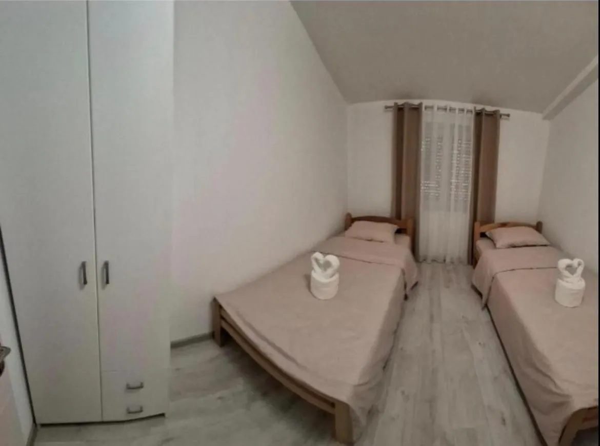 Rent, two bedroom apartment, 75m², Radanovići, Kotor