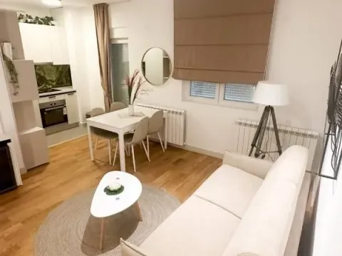 Prodaja, jednosoban stan, 54m², Centar, Kolašin - image 6