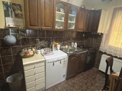 Izdavanje, kuća, 340m², Zemun Sve Podlokacije, Beograd - image 19