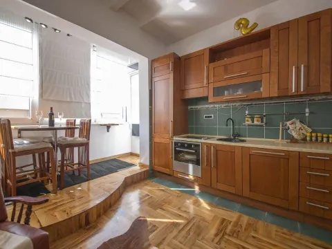 Rent, two bedroom apartment, 65m², Podgorica, Crna Gora - image 1