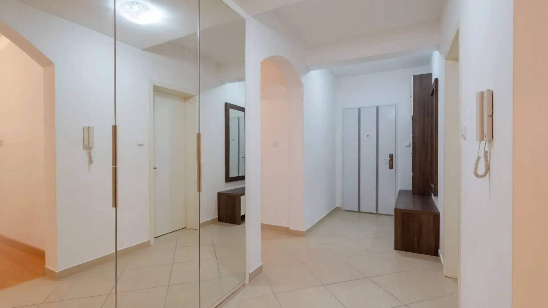 Sale, three bedroom apartment, 222m², Budva, Crna Gora