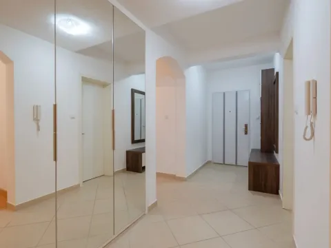 Sale, three bedroom apartment, 222m², Budva, Crna Gora - image 14