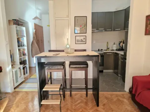 Izdavanje, jednosoban stan, 47m², Centar, Herceg Novi - image 6