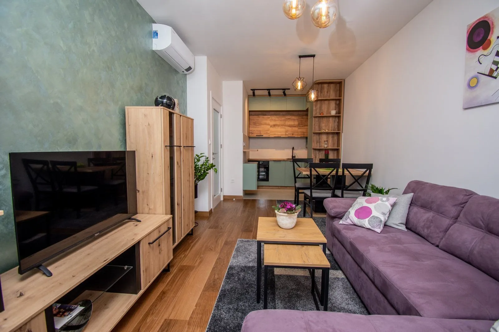 Izdavanje, stan, 50m², Tološi, Podgorica