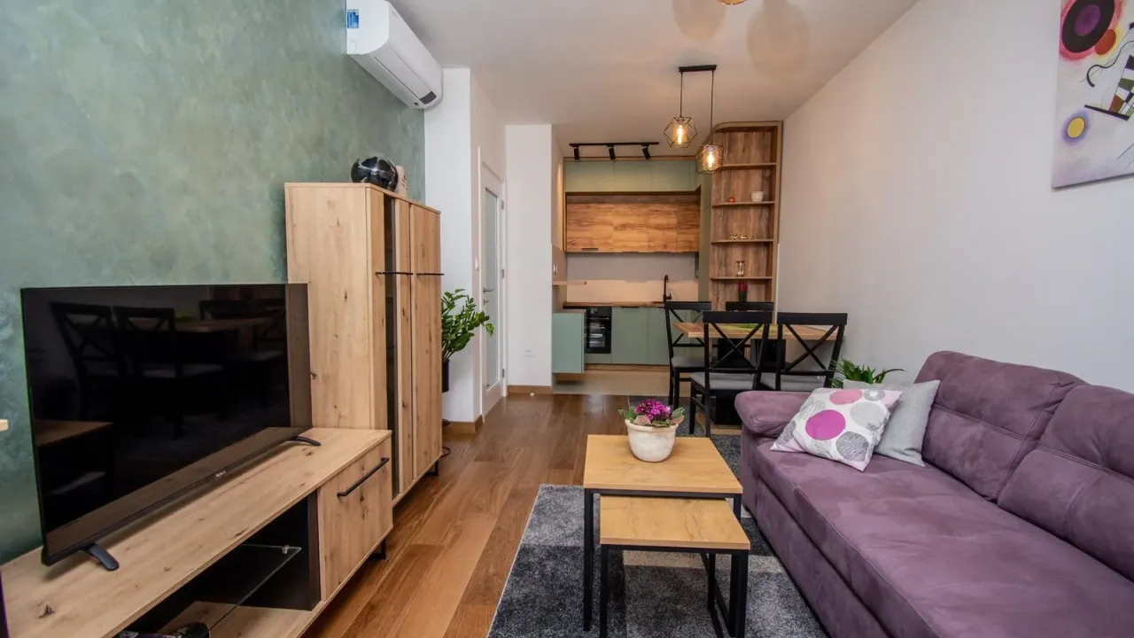 Izdavanje, stan, 50m², Tološi, Podgorica