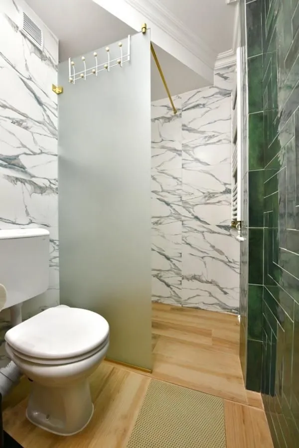 Izdavanje, dvosoban stan, 50m², Podbara, Novi Sad Sve Podlokacije