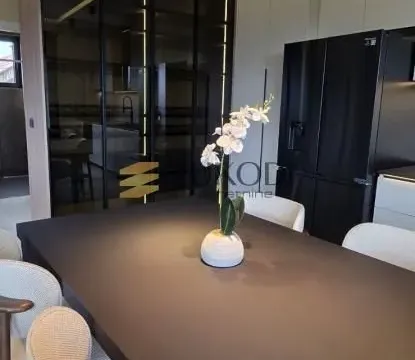 Izdavanje, trosoban stan, 82m², Olimp, Zvezdara Sve Podlokacije - image 17