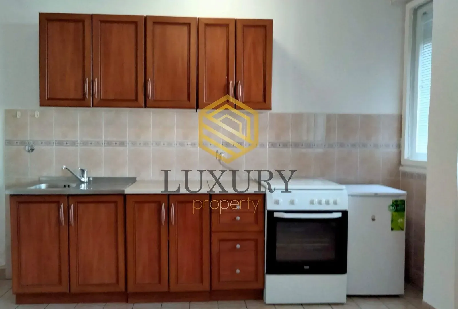 Izdavanje, garsonjera, 33m², Centar, Podgorica