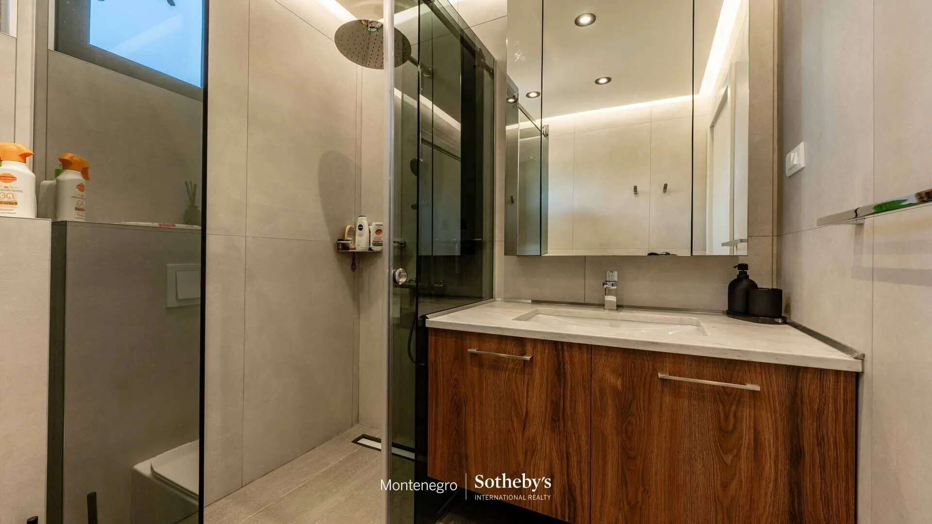 Sale, three bedroom apartment, 125m², Bečići, Budva