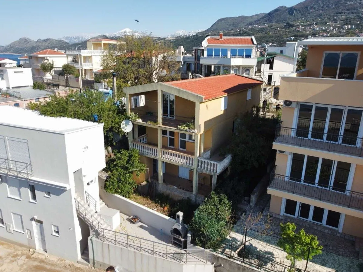 Sale, house, 200m², Stari Bar, Bar