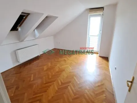 Izdavanje, trosoban stan, 120m², Centar, Novi Sad - image 16